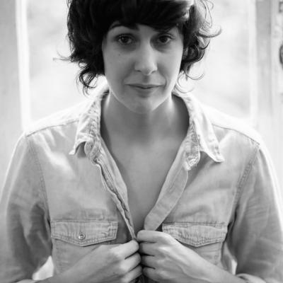 ALICE LEONARD - COMEDIENNE